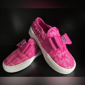 MK (Michael Kors) Cali Vanish Toddler Slip-ons, TODDLER SIZE 8, Fuchsia.